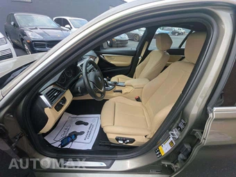 2018 BMW 3 Series Sedan 330i xDrive - miniatura 6