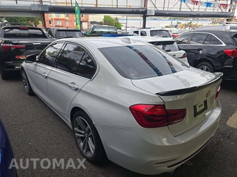 2018 BMW 3 Series Sedan 330i xDrive - miniatura 2