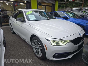 2018 BMW 3 Series Sedan 330i xDrive - miniatura 4