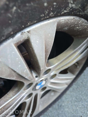 2018 BMW 3 Series Sedan 330i xDrive - miniatura 22