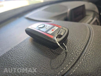 2018 BMW 3 Series Sedan 330i xDrive - miniatura 8