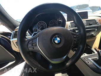 2018 BMW 3 Series Sedan 330i xDrive - miniatura 10