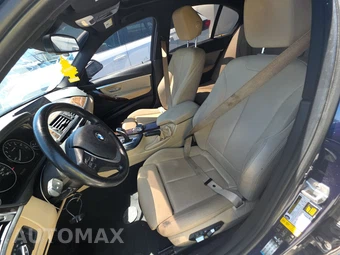 2018 BMW 3 Series Sedan 330i xDrive - miniatura 7