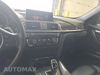 2018 BMW 3 Series Sedan 330i xDrive - miniatura 11