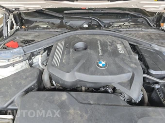2018 BMW 3 Series Sedan 330i xDrive - miniatura 15