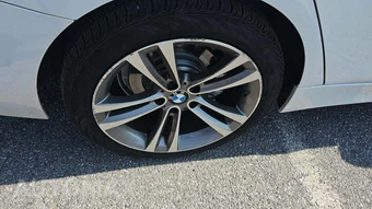 2018 BMW 3 Series Sedan 330i xDrive - miniatura 21