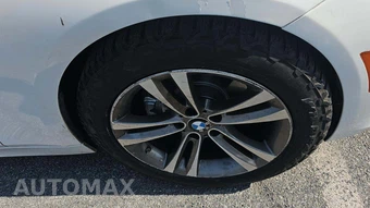 2018 BMW 3 Series Sedan 330i xDrive - miniatura 24