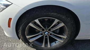 2018 BMW 3 Series Sedan 330i xDrive - miniatura 29