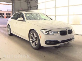 2018 BMW 3 Series Sedan 330i xDrive - miniatura 3