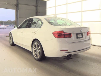 2018 BMW 3 Series Sedan 330i xDrive - miniatura 6