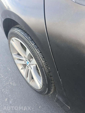 2018 BMW 3 Series Sedan 330i xDrive - miniatura 21