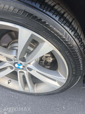 2018 BMW 3 Series Sedan 330i xDrive - miniatura 22