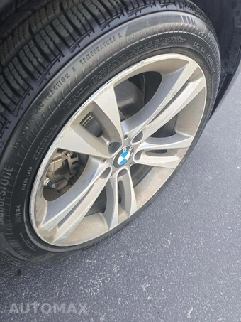 2018 BMW 3 Series Sedan 330i xDrive - miniatura 23