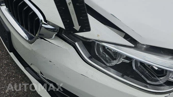 2018 BMW 3 Series Sedan 330i xDrive - miniatura 28