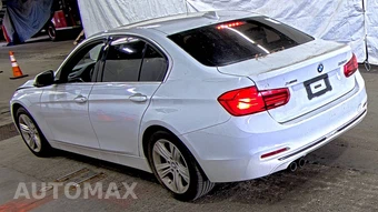 2018 BMW 3 Series Sedan 330i xDrive - miniatura 6