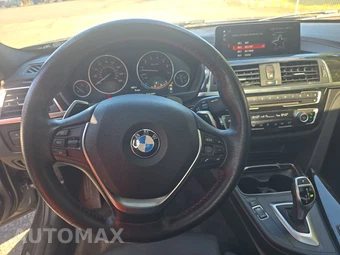 2018 BMW 3 Series Sedan 330i xDrive - miniatura 10