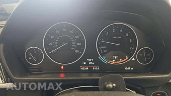 2018 BMW 3 Series Sedan 330i xDrive - miniatura 17
