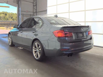 2018 BMW 3 Series Sedan 330i xDrive - miniatura 6