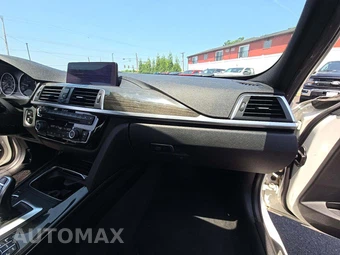 2018 BMW 3 Series Sedan 330i xDrive - miniatura 16