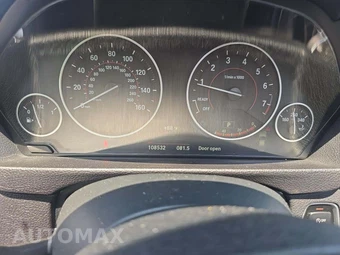2018 BMW 3 Series Sedan 330i xDrive - miniatura 6