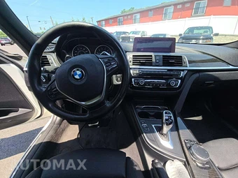 2018 BMW 3 Series Sedan 330i xDrive - miniatura 7