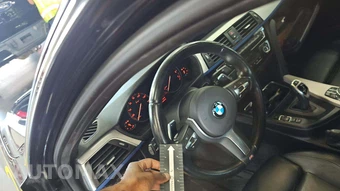 2018 BMW 3 Series Sedan 340i xDrive M SPORT LINE - miniatura 32