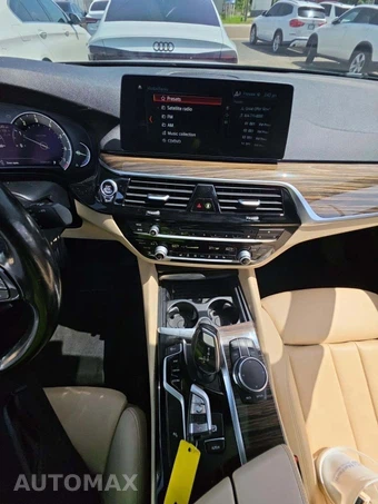 2018 BMW 5 Series Sedan 530i SPORT LINE - miniatura 10