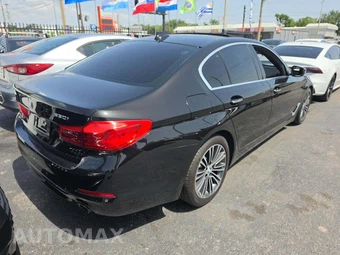 2018 BMW 5 Series Sedan 530i SPORT LINE - miniatura 3