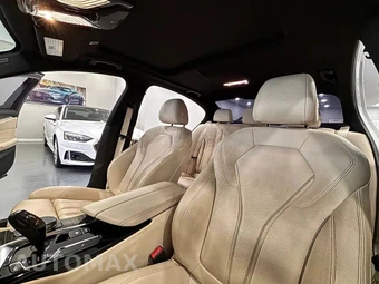 2018 BMW 5 Series Sedan 530i SPORT LINE - miniatura 11