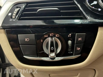 2018 BMW 5 Series Sedan 530i SPORT LINE - miniatura 32
