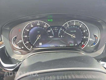 2018 BMW 5 Series Sedan 530i xDrive - miniatura 9