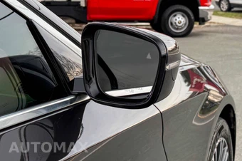 2018 BMW 5 Series Sedan 530i xDrive - miniatura 10