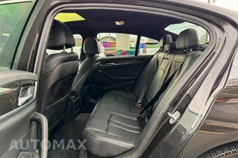 2018 BMW 5 Series Sedan 530i xDrive - miniatura 20