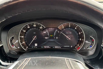 2018 BMW 5 Series Sedan 530i xDrive - miniatura 28