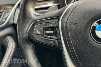 2018 BMW 5 Series Sedan 530i xDrive - miniatura 29