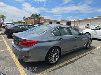 2018 BMW 5 Series Sedan 530i xDrive - miniatura 2