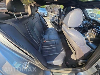 2018 BMW 5 Series Sedan 530i xDrive - miniatura 13