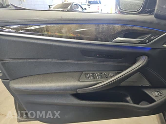 2018 BMW 5 Series Sedan 540i - miniatura 9