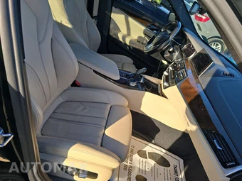 2018 BMW 5 Series Sedan 540i xDrive - miniatura 8