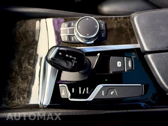 2018 BMW 5 Series Sedan iPerformance M SPORT LINE - miniatura 12