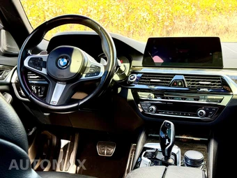 2018 BMW 5 Series Sedan iPerformance M SPORT LINE - miniatura 16