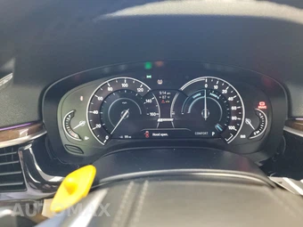 2018 BMW 5 Series Sedan iPerformance - miniatura 12