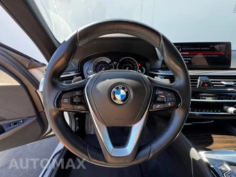 2018 BMW 5 Series Sedan iPerformance - miniatura 17
