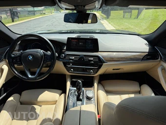 2018 BMW 5 Series Sedan iPerformance - miniatura 13