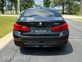2018 BMW 5 Series Sedan iPerformance - miniatura 3