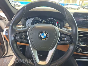 2018 BMW 5 Series Sedan iPerformance - miniatura 10