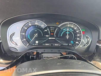 2018 BMW 5 Series Sedan iPerformance - miniatura 12