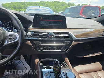 2018 BMW 5 Series Sedan M550i xDrive - miniatura 11