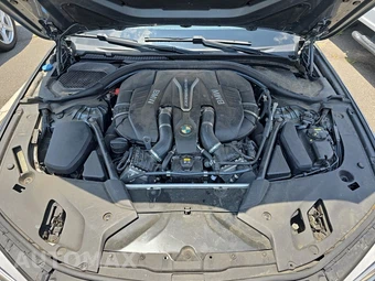 2018 BMW 5 Series Sedan M550i xDrive - miniatura 15