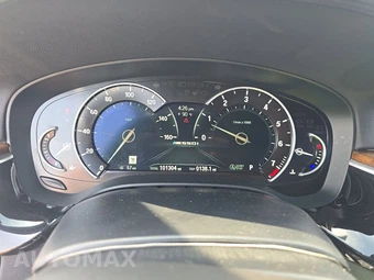 2018 BMW 5 Series Sedan M550i xDrive - miniatura 12